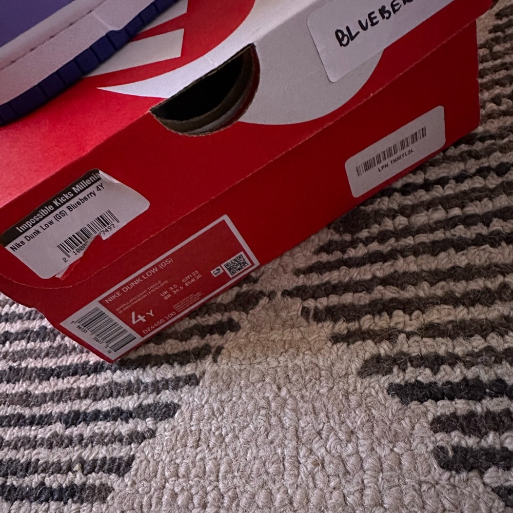 Nike Dunks Blueberry 🫐 - Picture 6 of 7